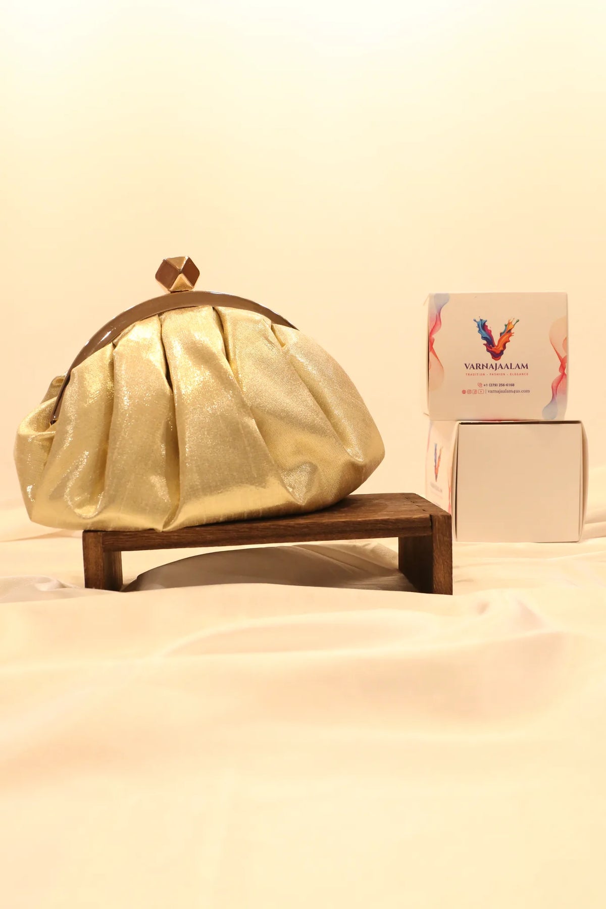 Drawstring batua potli bag