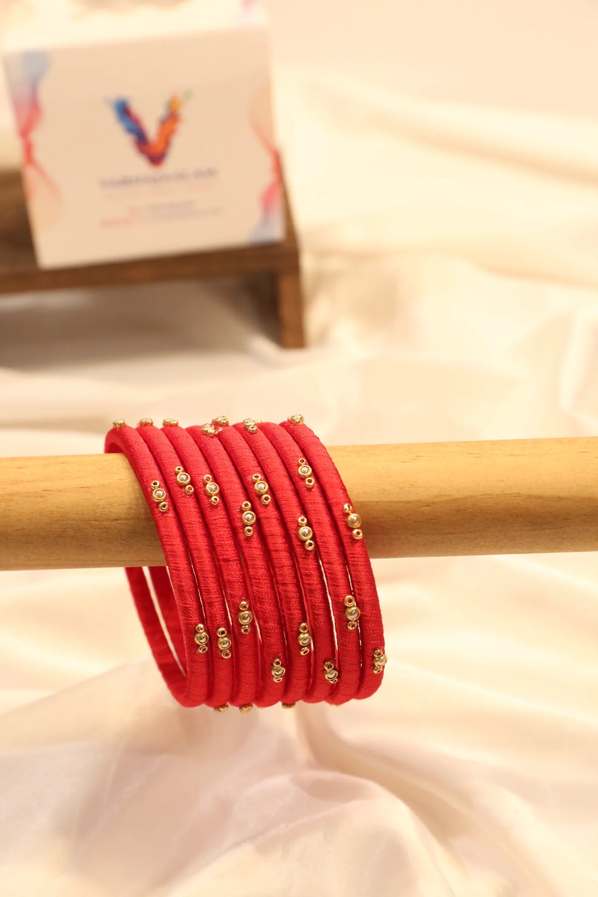 Handcrafted thin thread-wrapped bangle - Red