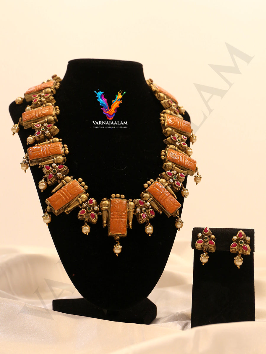 Rectangular Terracotta Necklace (Without Stone)