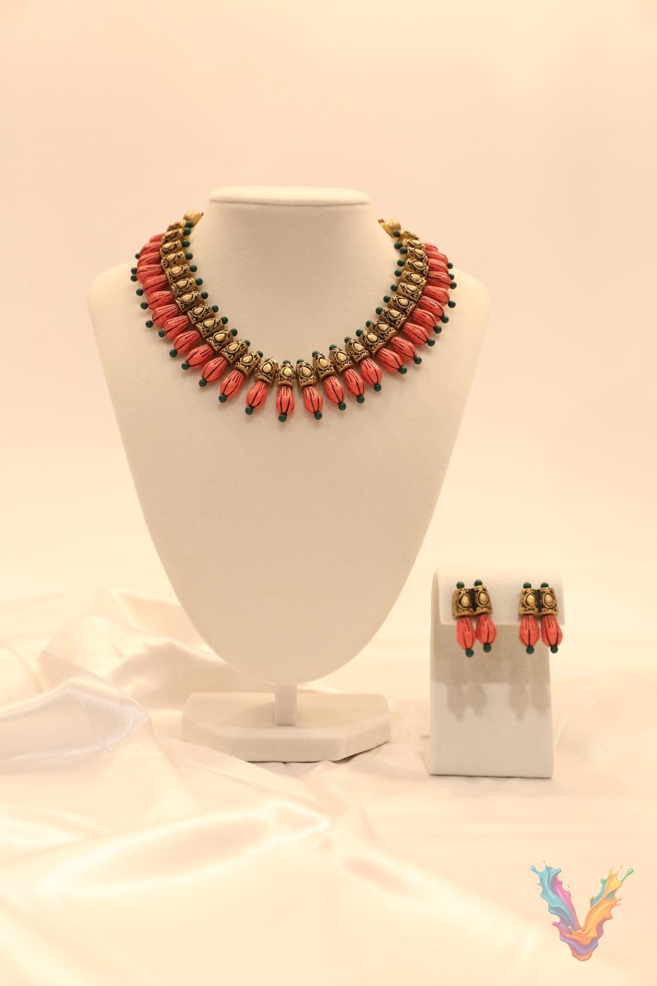 Red and gold terracotta collar necklace with drop earrings
